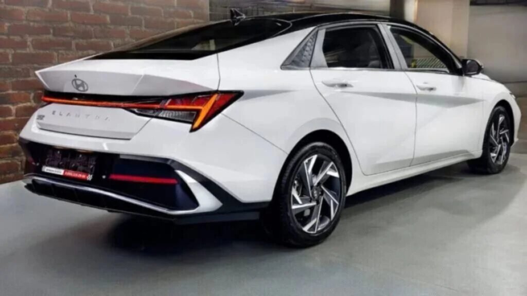 Hyundai Elantra 2026 Unveiled: Sleek Design, Advanced Technology & Enhanced Performance